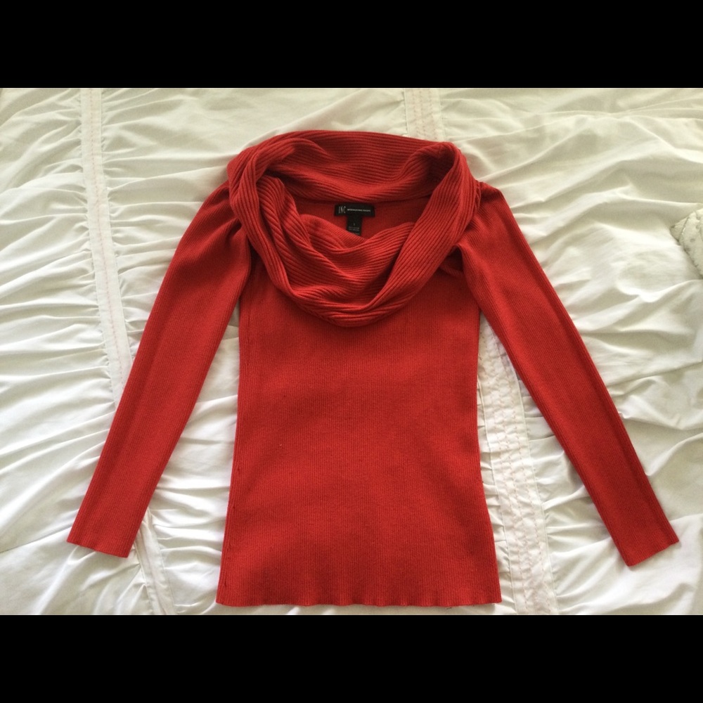 Red cotton turtleneck
